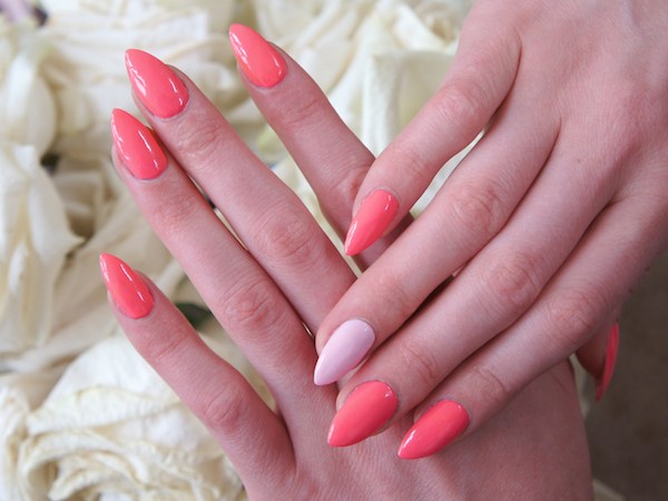 Tendências de unhas Outono/Inverno 2017- Unhas grandes e pontiagudas